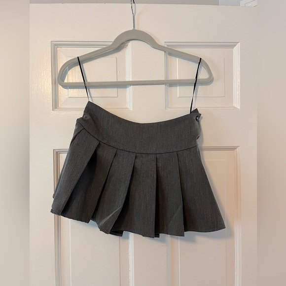 NWT White Fox Boutique gray mini skirt in size US XS - Picture 4 of 6